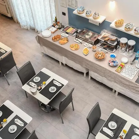 Oda ve Kahvaltı Garda Diamant *